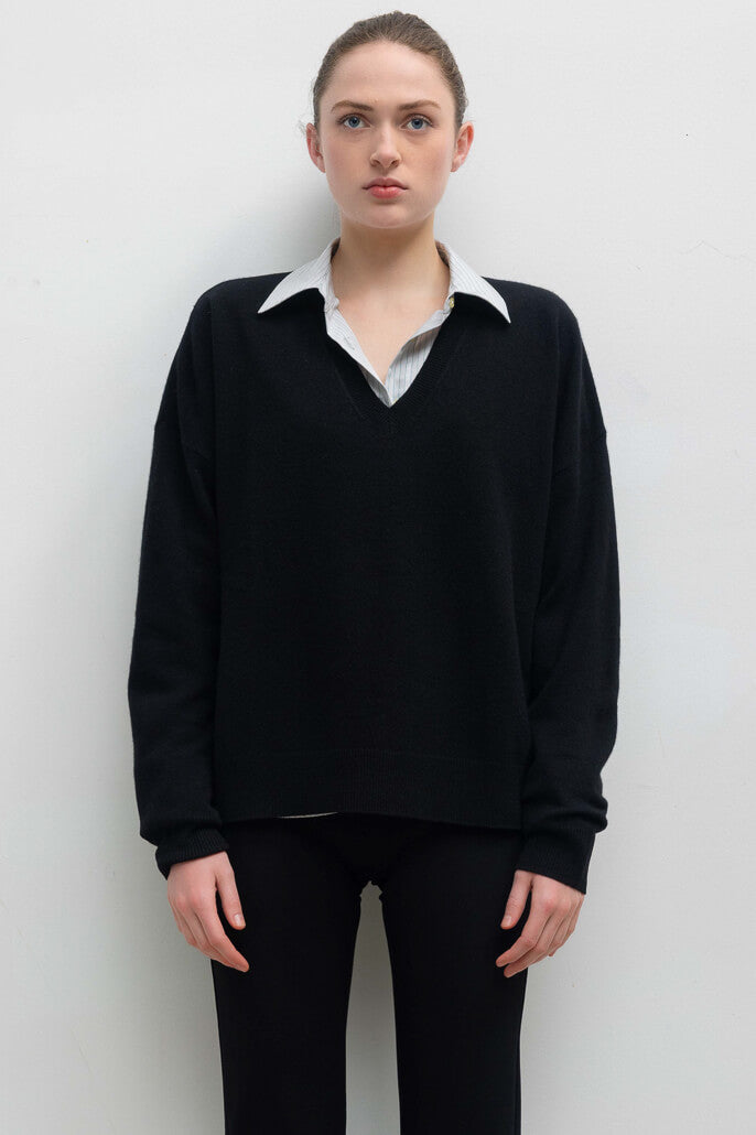 Zoe V Neck