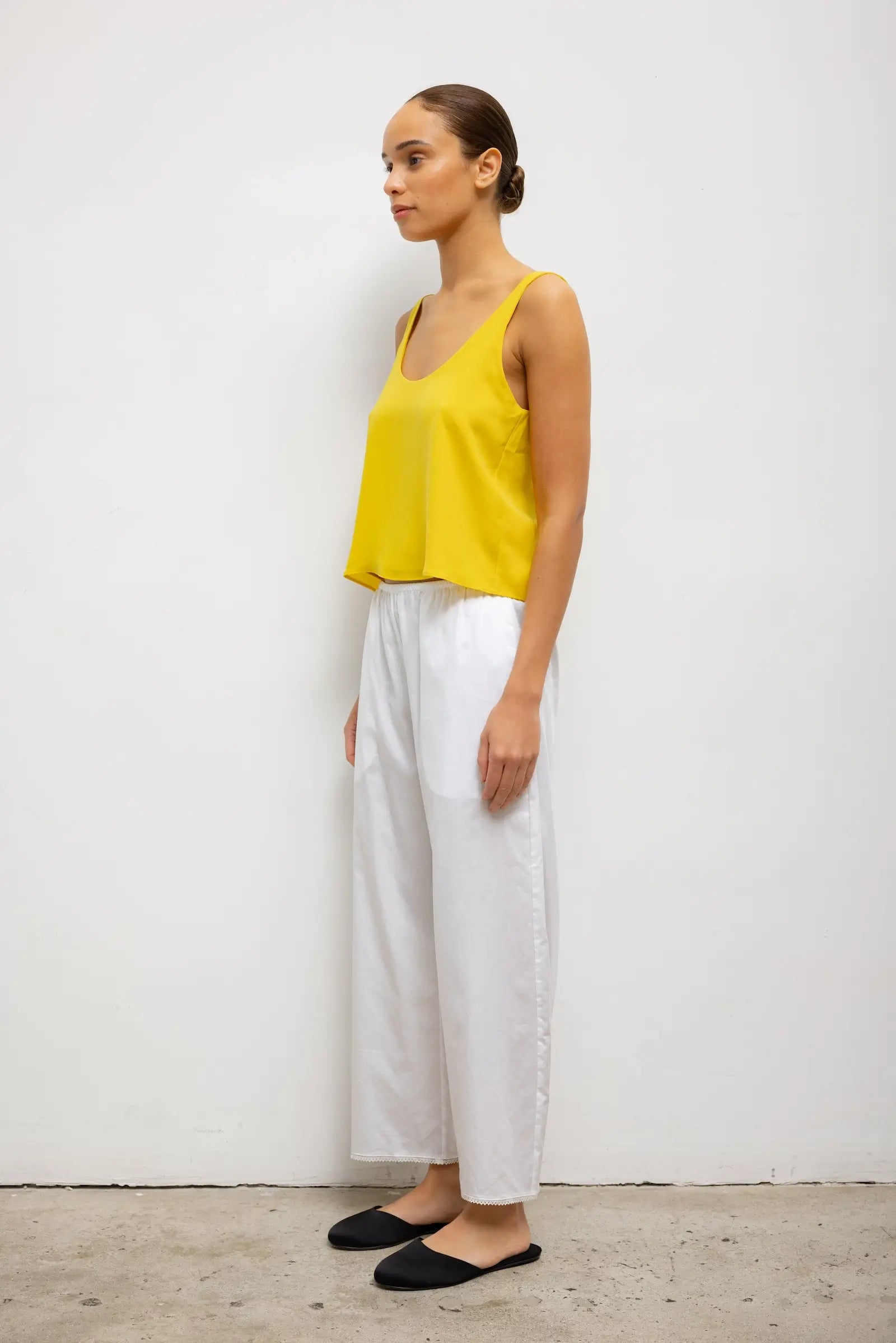 Ari Scoop Tank