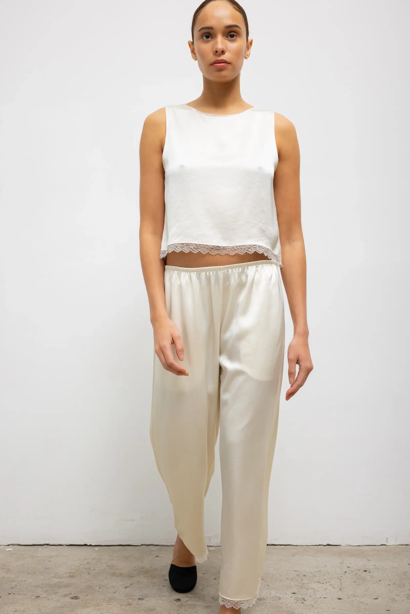 Pre-Order: Barb Lace Crop Sleeveless Crew