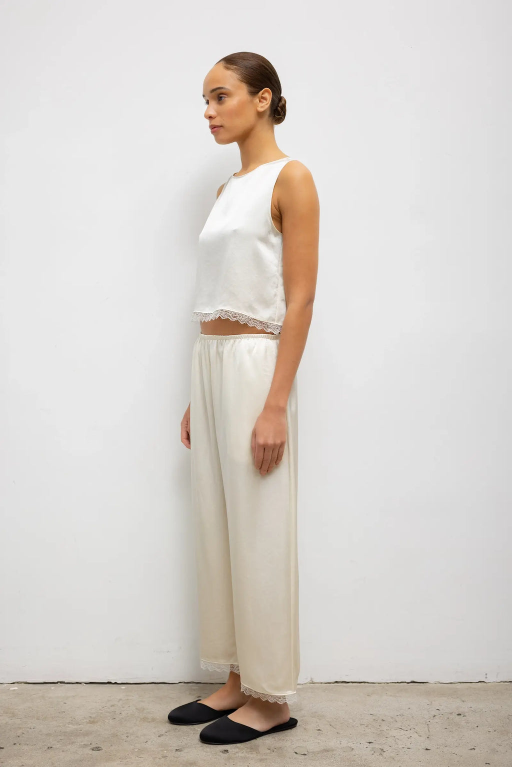 Pre-Order: Barb Lace Crop Sleeveless Crew