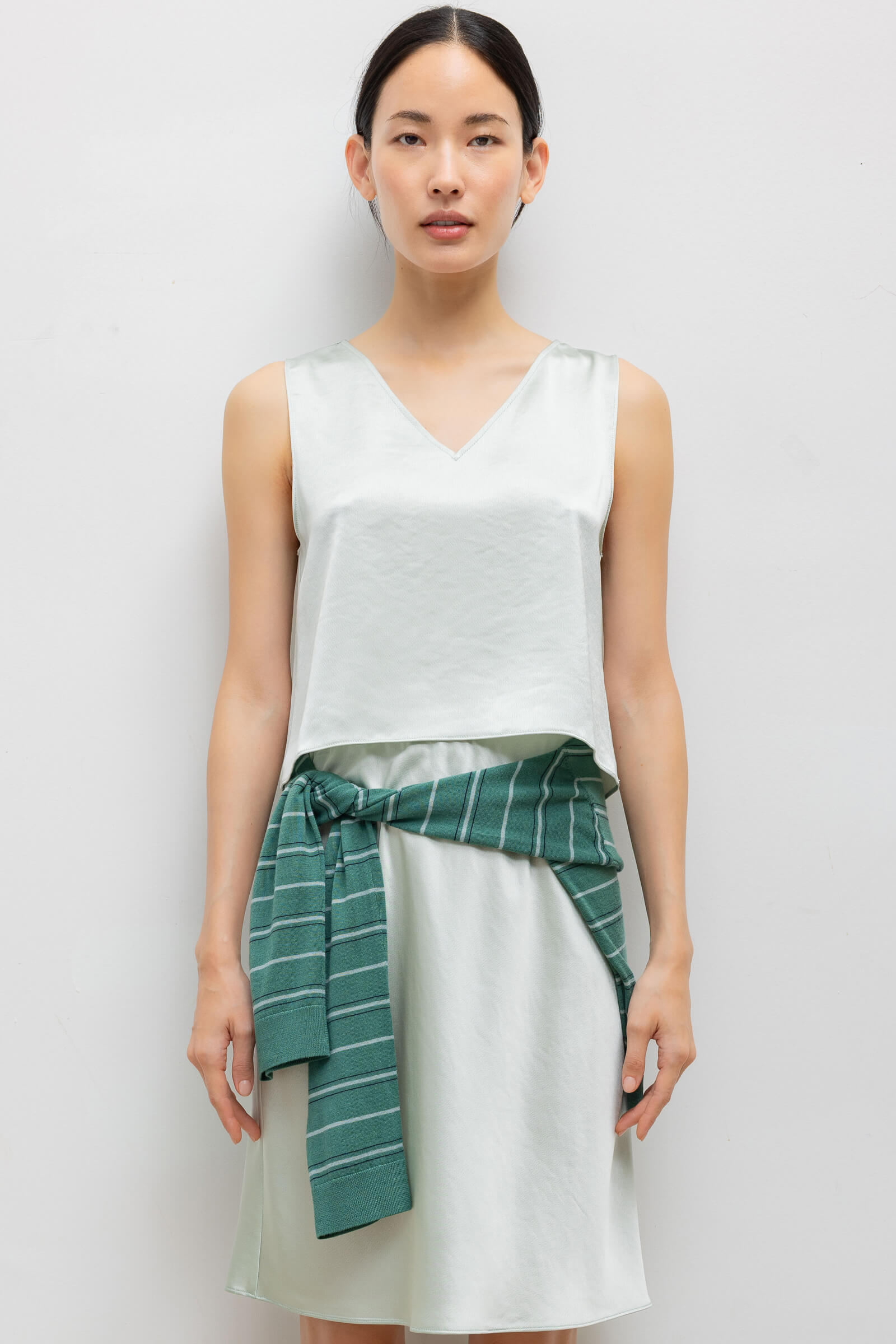 Barb V Neck Shell