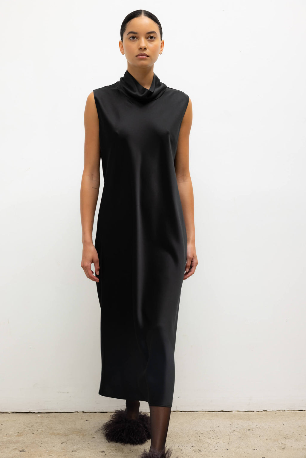 Barb Mock Neck Sleeveless Dress