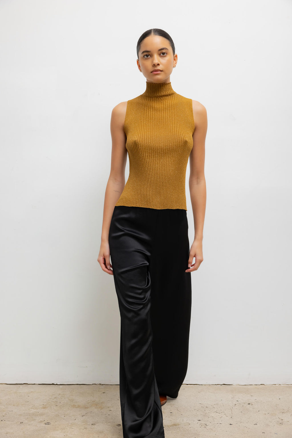 Blake Rib Sleeveless Turtleneck