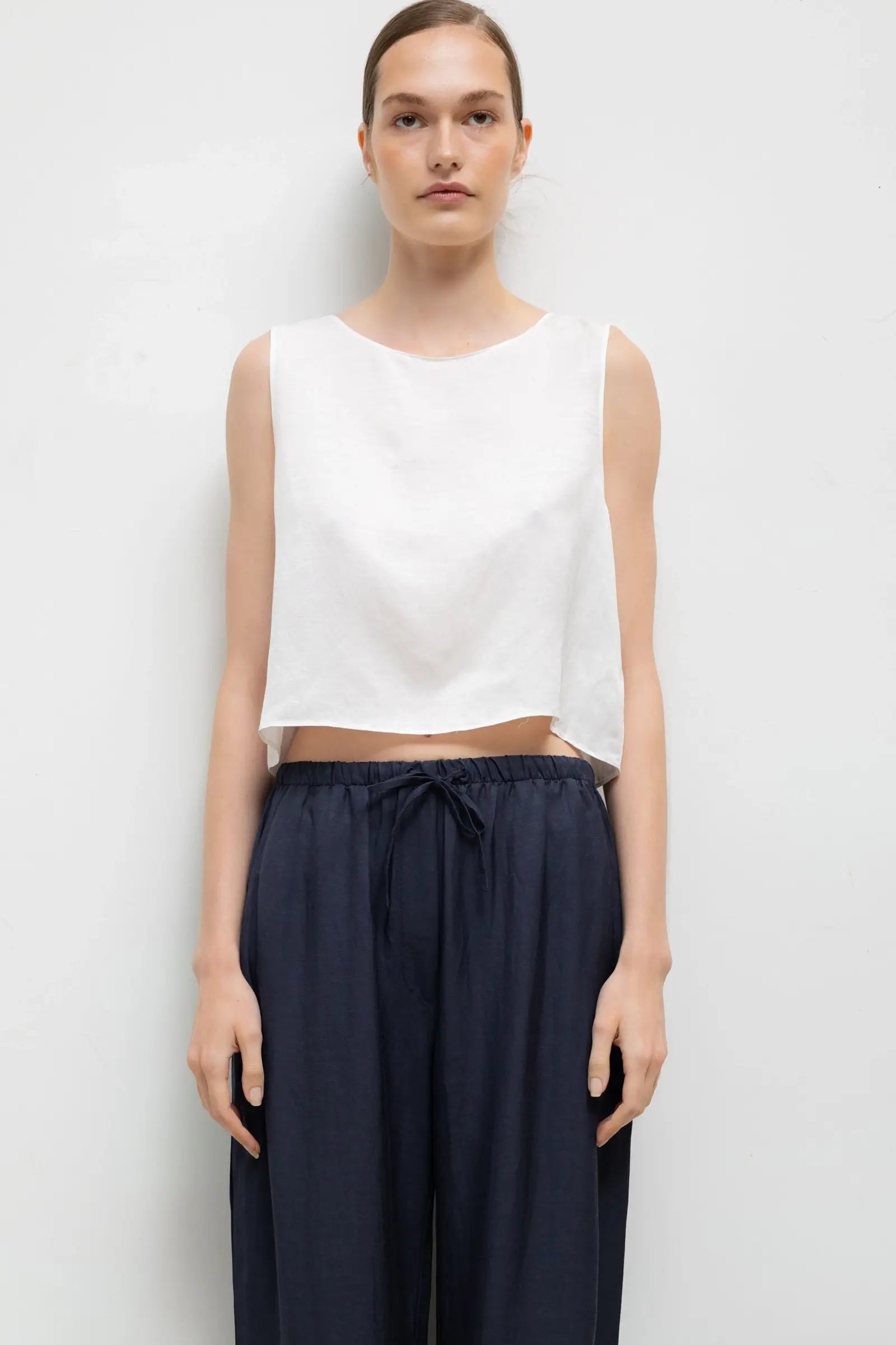 Daniel Crop Sleeveless Crew