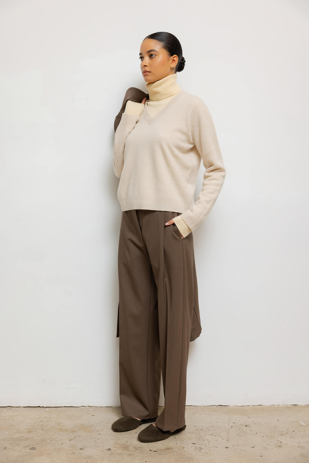 Jesse V Neck Pullover