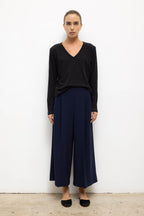 Laura V Neck Long Sleeve