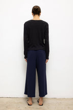 Laura V Neck Long Sleeve