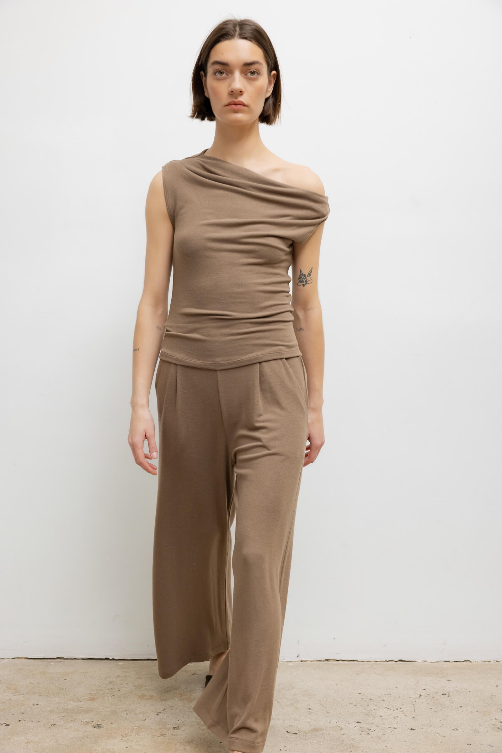 Lauren Crop Pleated Pocket Pant