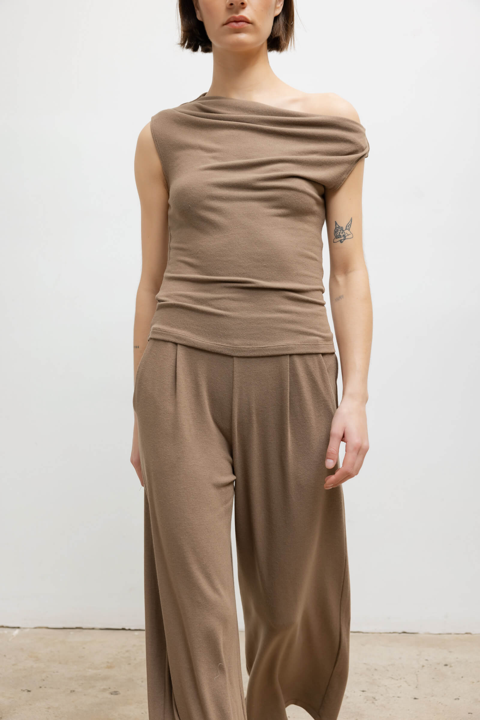Lauren Crop Pleated Pocket Pant