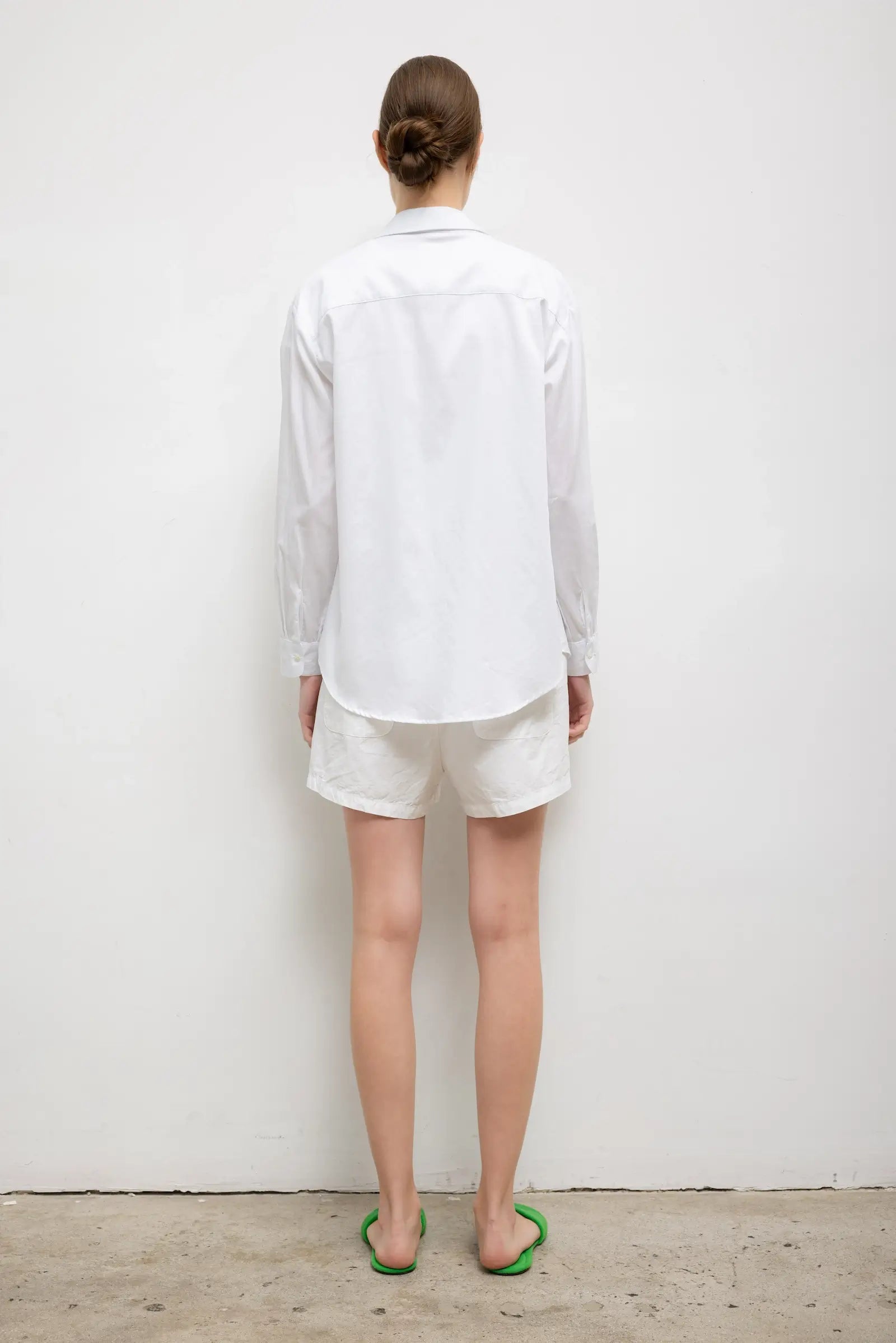 Yoko Classic Button Down